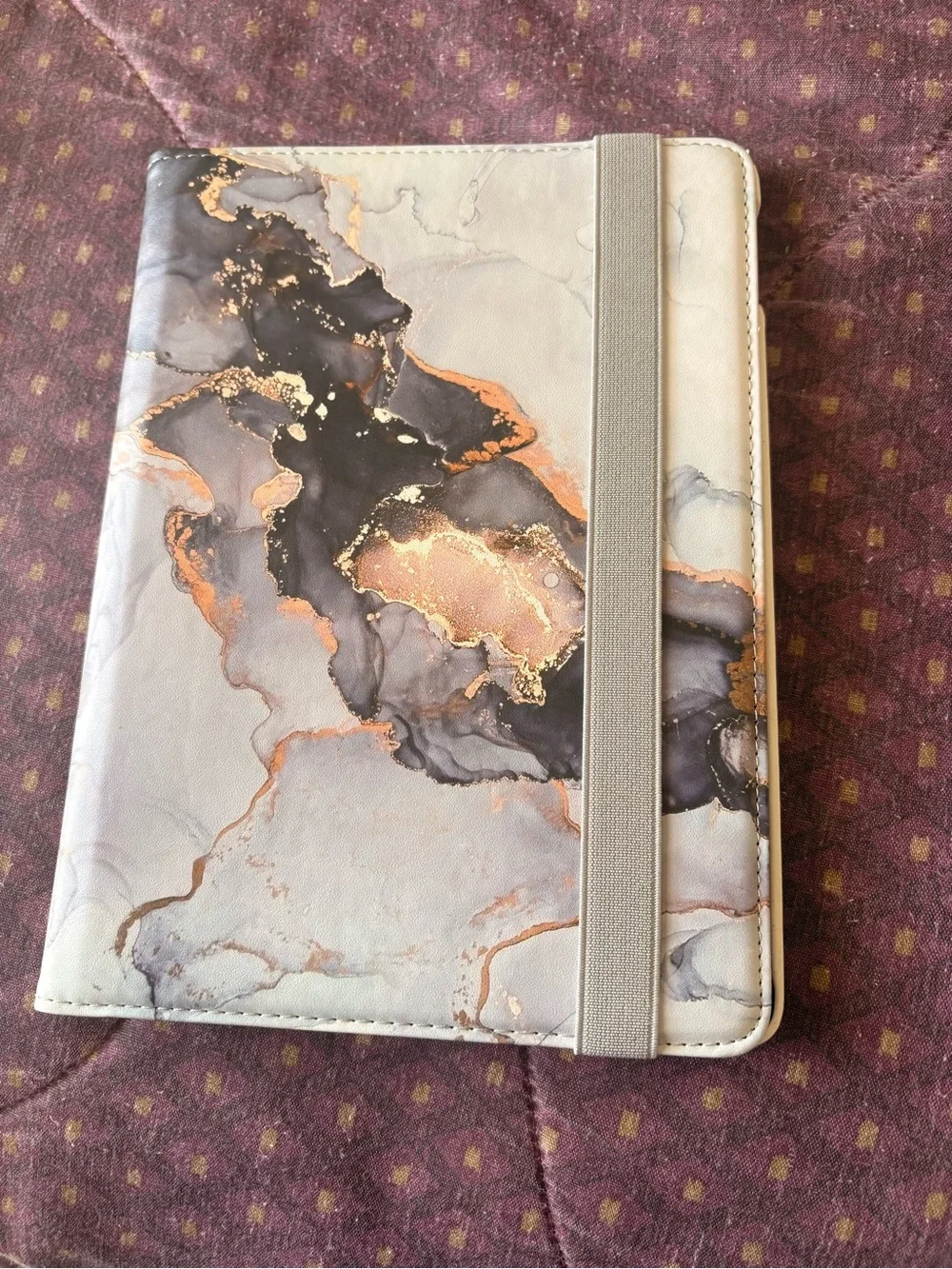 Apple iPad Case - Marble Black & Gold Rotating Cover